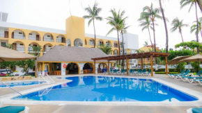 Costa Alegre Hotel & Suites